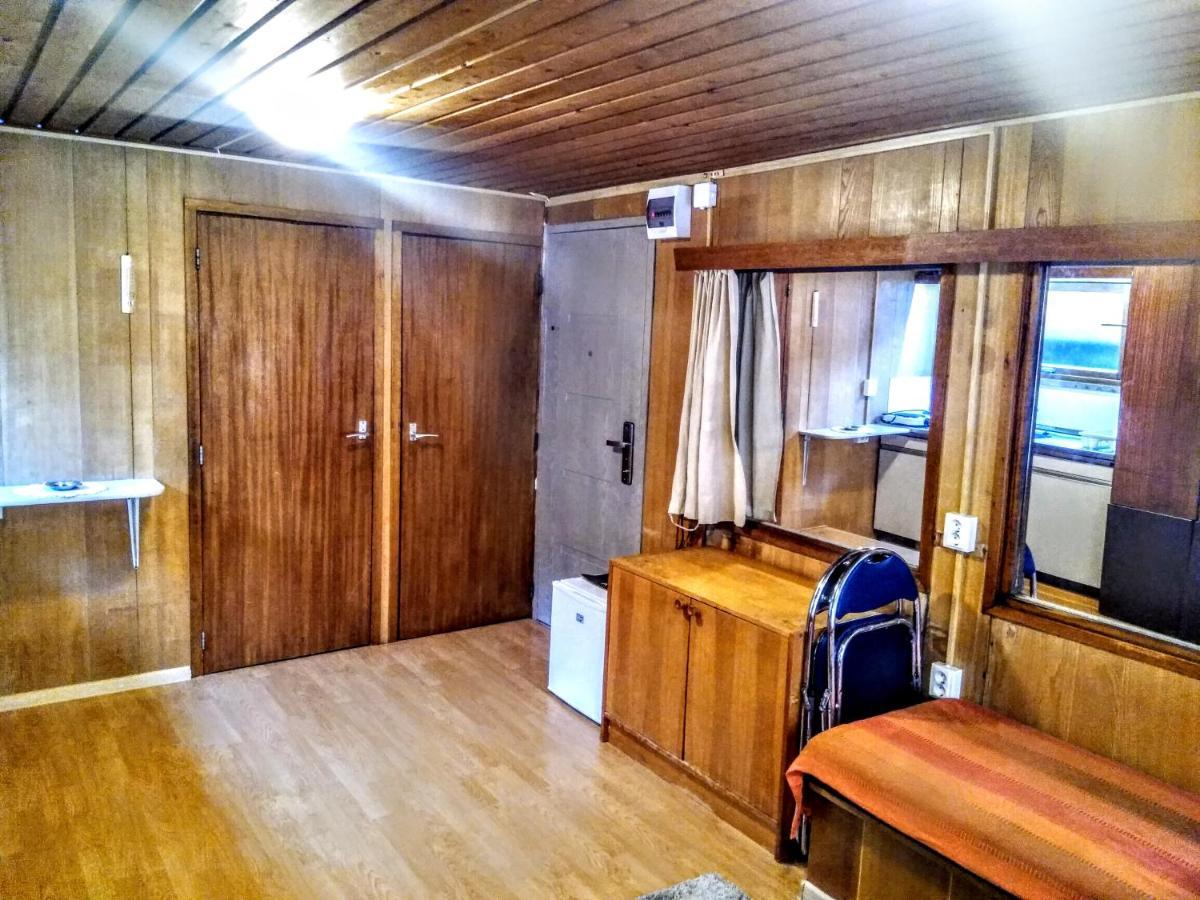 Two Rooms Rustic House - Self Check-In Бухарест Экстерьер фото