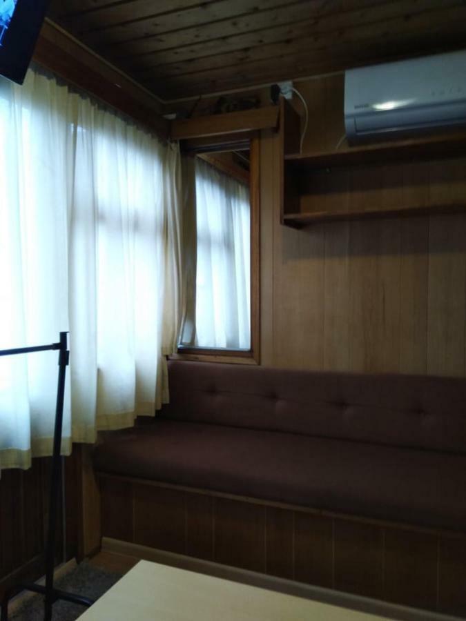 Two Rooms Rustic House - Self Check-In Бухарест Экстерьер фото