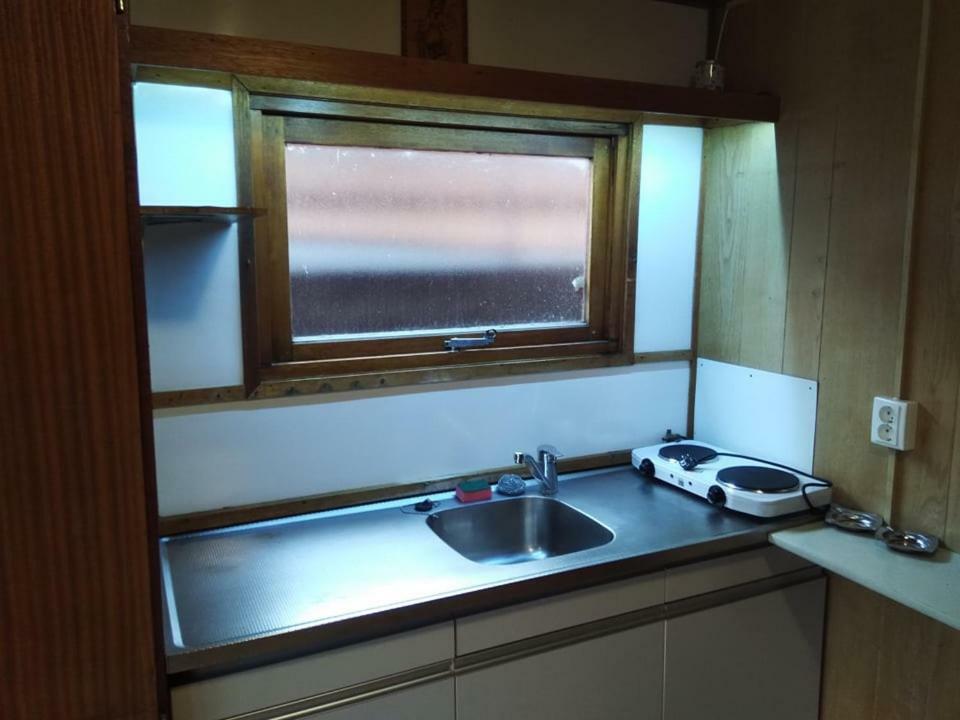 Two Rooms Rustic House - Self Check-In Бухарест Экстерьер фото